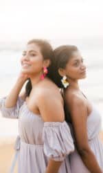 Blooming Haze Earrings - White - Image 2