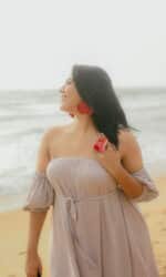 Crimson Rose Petals Ring - Image 2